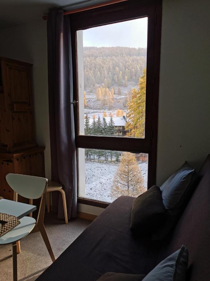 Grand studio 4 à 6 personnes, au pied des pistes Vars  Extérieur photo